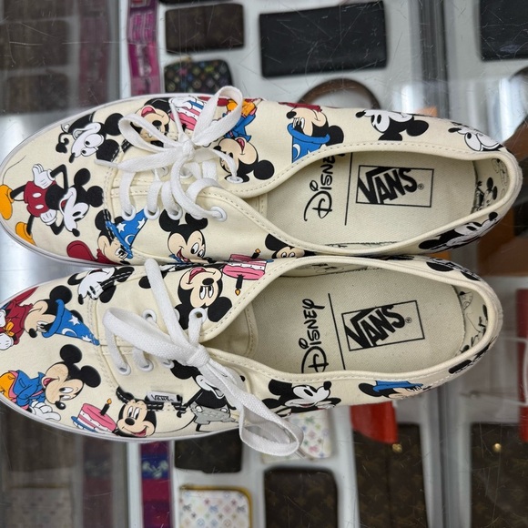 Vans Disney Collaboration Sneaker Mickey’s Birthday Mickey Mouse Men’s Size‎ 13 - Picture 8 of 11